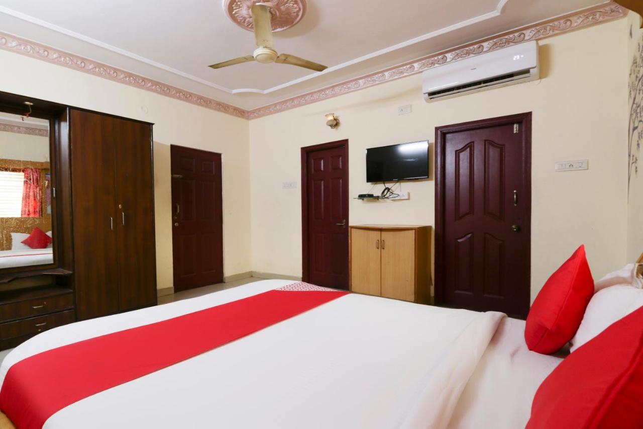 Oyo 71675 New Aishwarya Comforts Bangalore Exterior foto