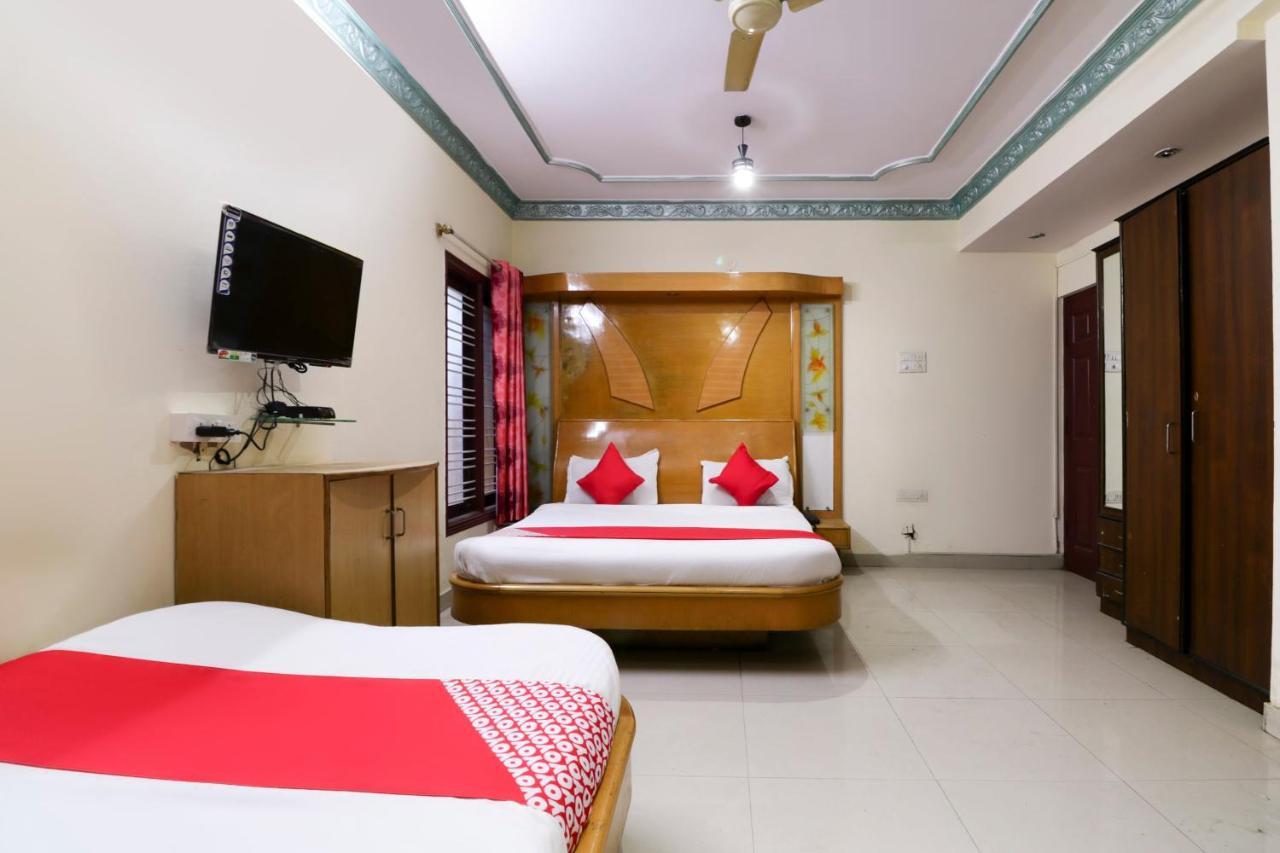Oyo 71675 New Aishwarya Comforts Bangalore Exterior foto